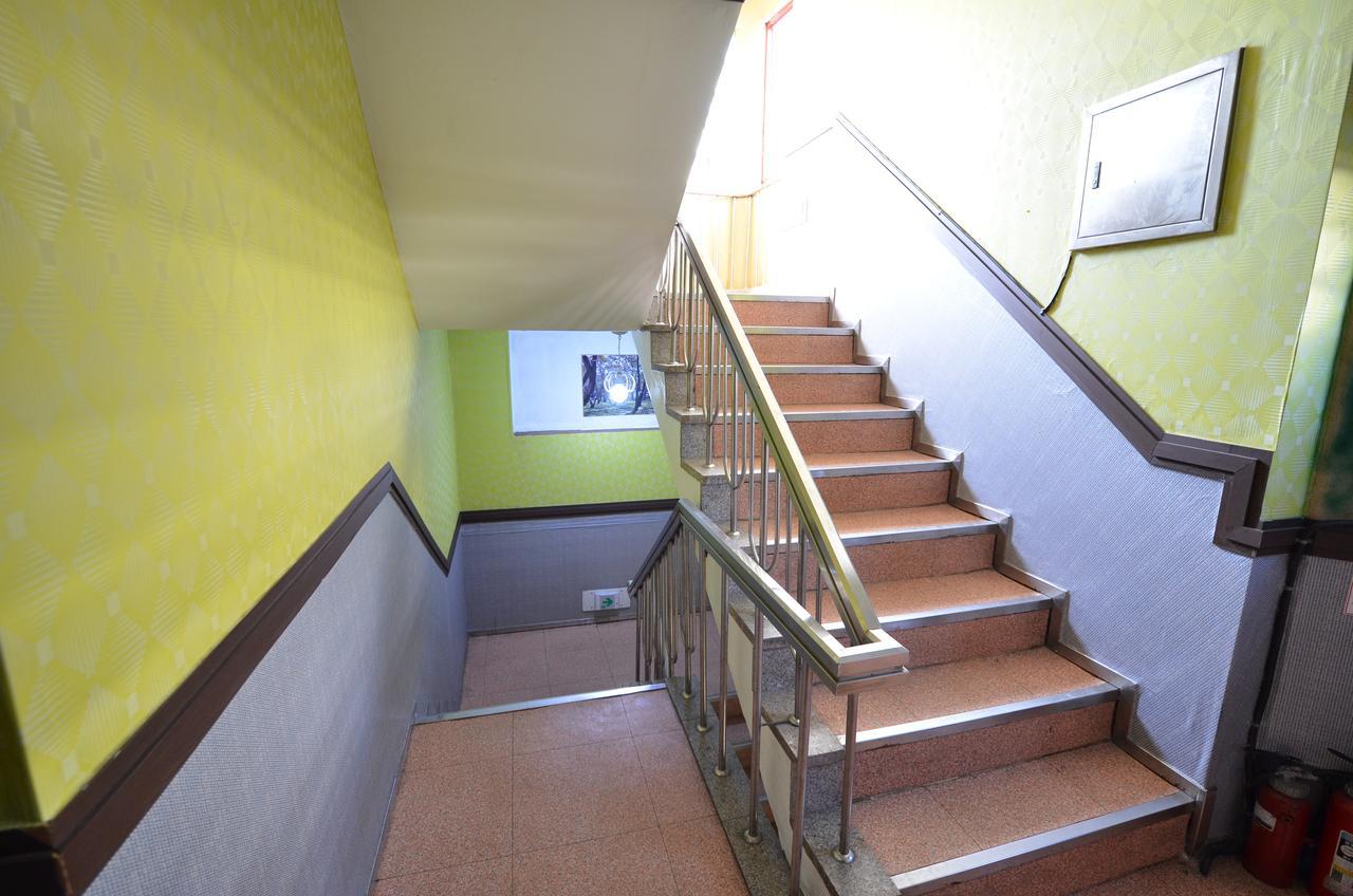 Wow Motel Busan Bagian luar foto