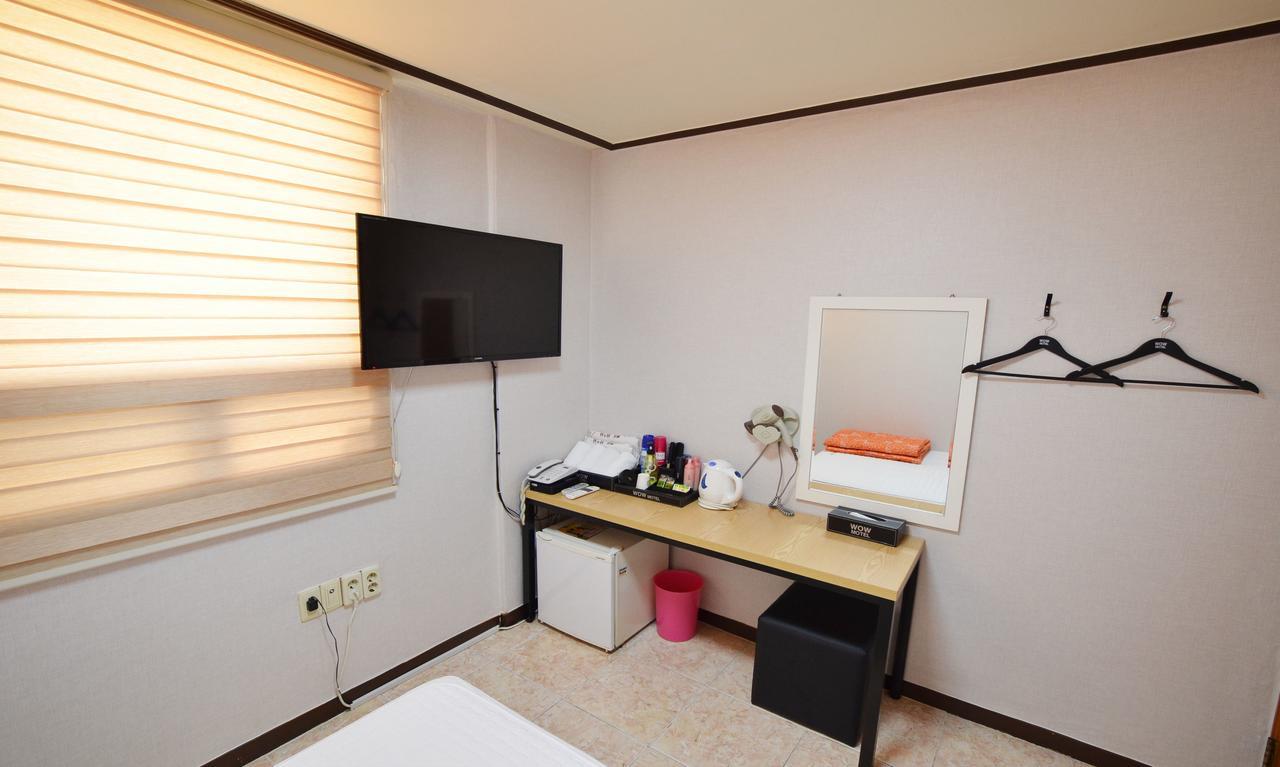 Wow Motel Busan Bagian luar foto