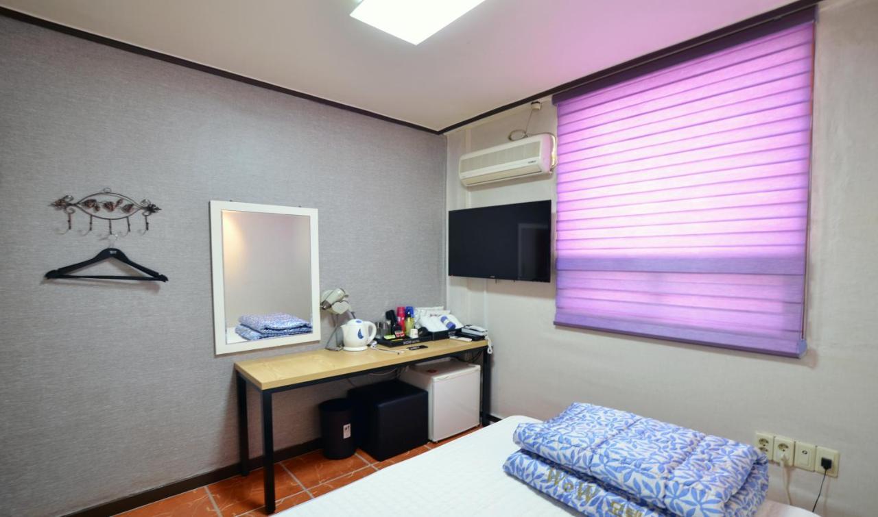 Wow Motel Busan Bagian luar foto